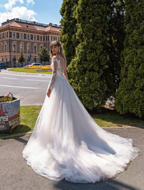 https://elisebride.ro/images/stories/virtuemart/product/14 Alaina       (3).jpg